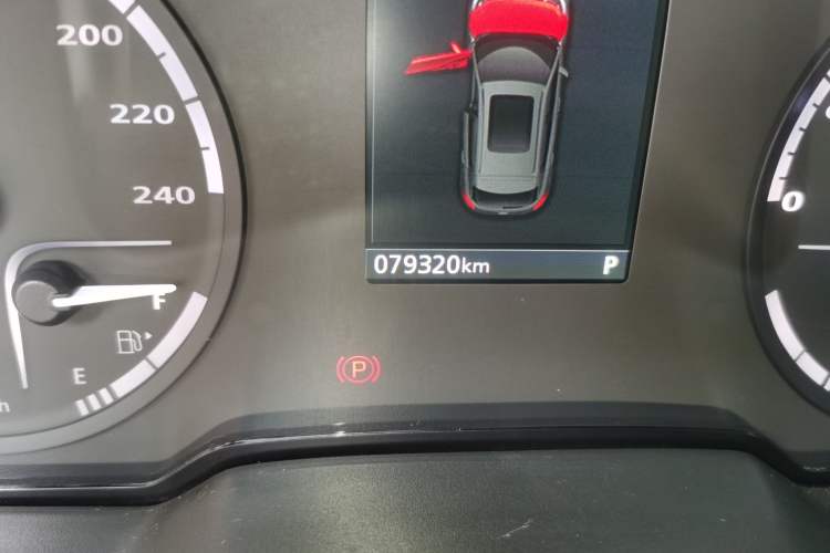 Used Qoros 5 2018 Revised 1.6T Automatic Luxury Version Odometer Close Up