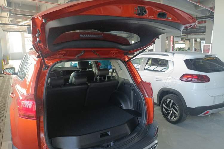 Used Toyota RAV4 2015 2.0L CVT Two-Wheel Drive Fashion Edition