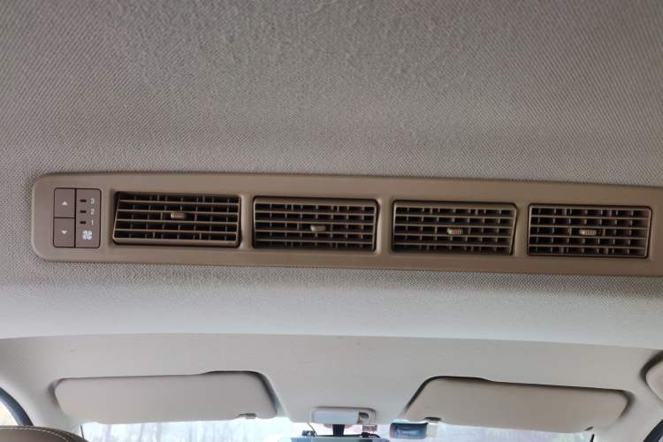 Used Wuling Hongguang 2018 1.5L S Comfort Model L2B
