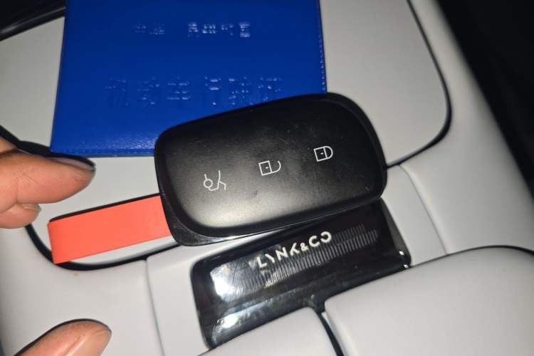 Used Lynk & Co Z10 2025 95 kWh 702 km All-Wheel Drive Intelligent Driving Ultra Interior 1