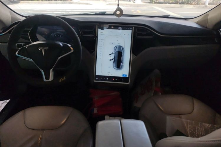 Used Tesla Model S 2015 S 70D
