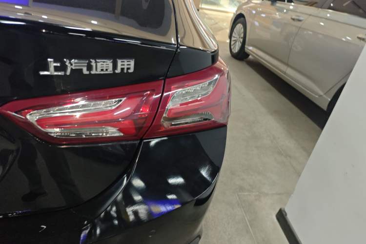 Used Chevrolet Malibu XL 2022 535T Automatic Sport Edition Right Rear Taillight