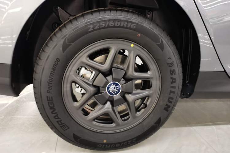 Used BYD Qin PLUS  Right Rear Wheel Hub