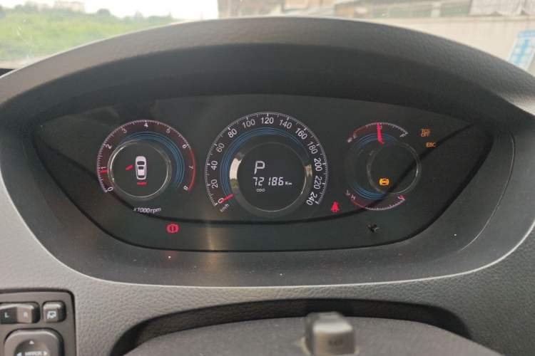 Used Luxgen Great 7 SUV 2014 2.2T Two-Wheel-Drive Smart Version
