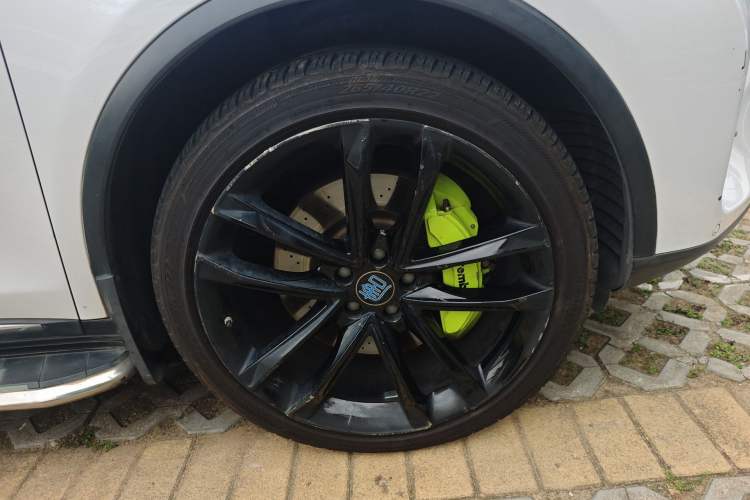 Used BYD Tang New Energy 2018 DM 2.0T All-Wheel Drive Smart Connectivity Luxury Model 7 Seats China V Emission Standard
