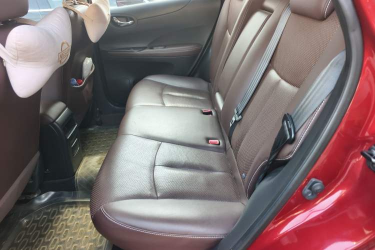 Used Nissan Tiida 2014 1.6L CVT Smart Model
