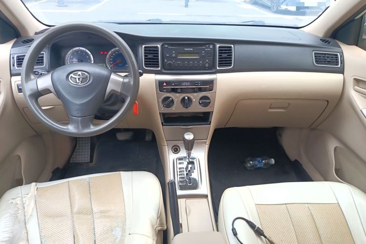 Used Toyota Corolla EX 2013 1.6L Automatic Excellence Edition Center Console