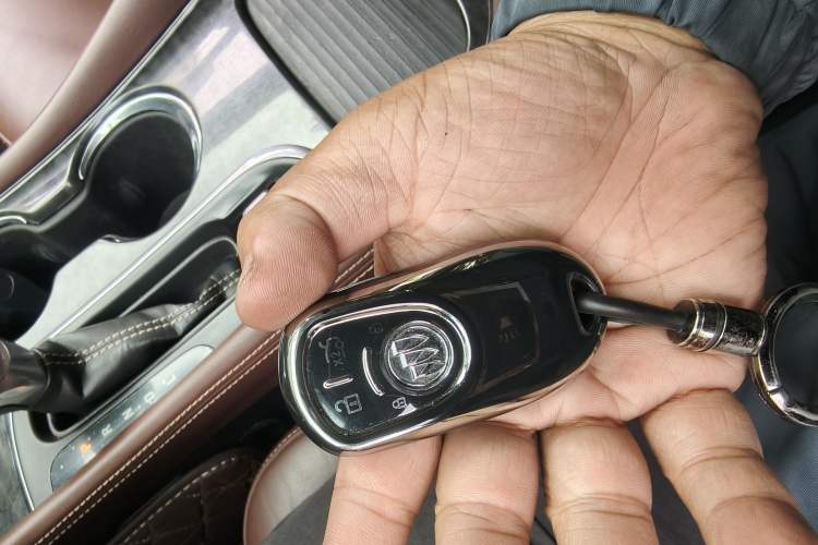 Used Buick Envision 2014 28T Four-Wheel Drive Elite Model
