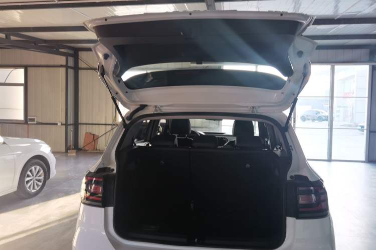 Used Volkswagen Tacqua 2023 200TSI DSG Joy-Connect Edition