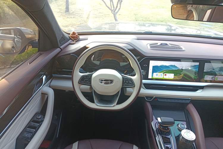 Used Geely Auto Monjaro L 2024 2.0TD High-Power Automatic Two-Wheel Drive Yunqi Version
