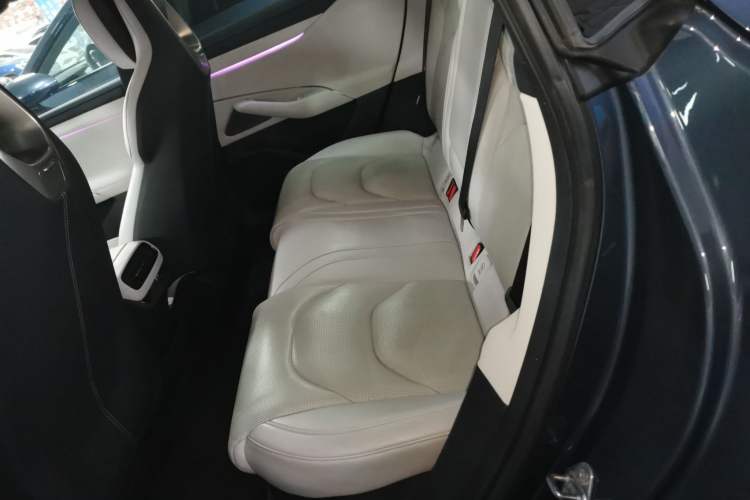 Used Xiaomi Auto SU7 2024 Four-Wheel Drive Ultra-Long Range Advanced Intelligent Driving Max Edition