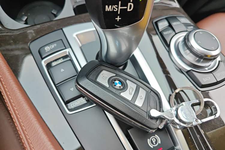 Used BMW 5 Series 2017 525Li Leading Model Vehicle Key