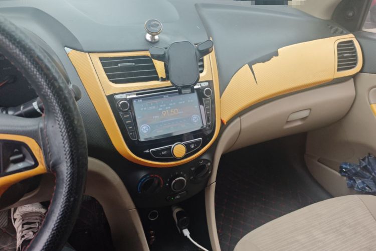 Used Hyundai Verna (older generation) 2014 1.4L Manual Fashion GS Model
