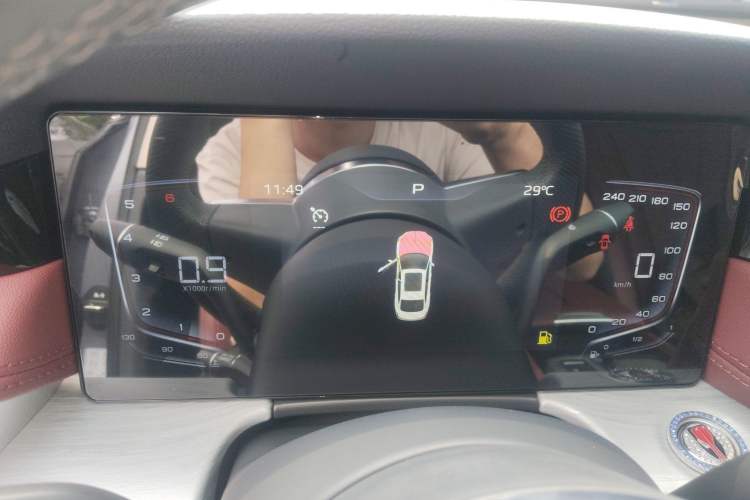 Used Hongqi H5 2025 1.5T DCT Qiyun 500 000th Unit Commemorative Edition
