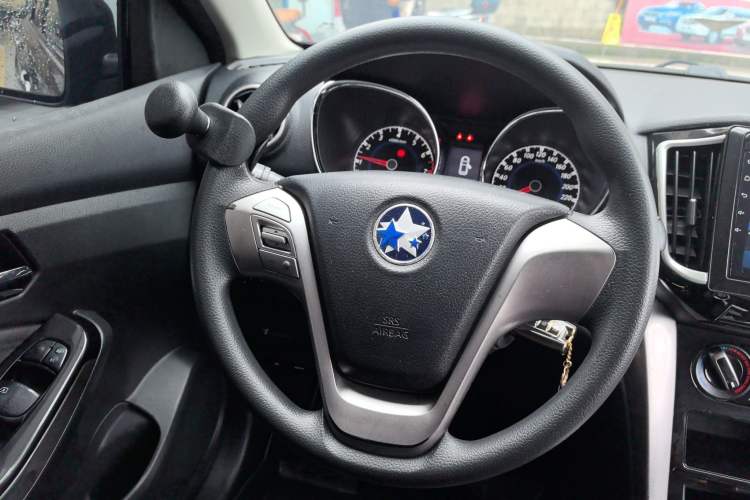 Used Venucia T70 2016 2.0L CVT Smart Choice Edition Steering Wheel