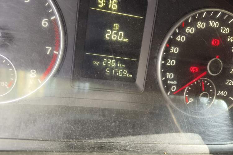 Used Volkswagen Touran 2011 1.4T Manual Zhiya Edition 5 Seats
