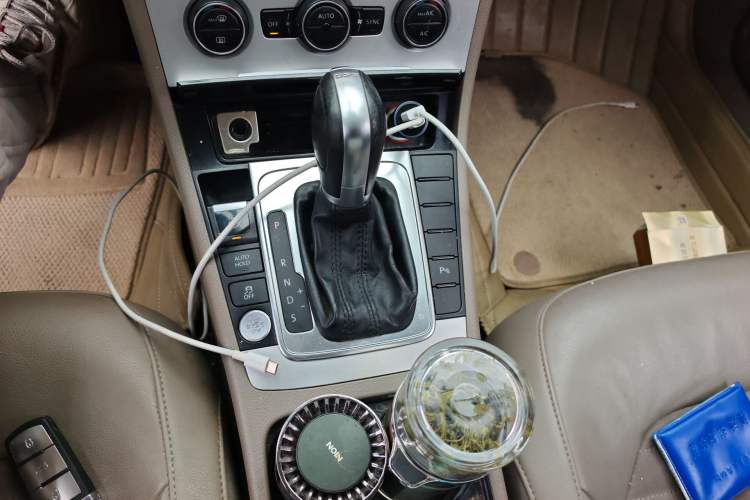 Used Volkswagen Magotan 2015 Facelift 1.8TSI Luxury Model Gear Lever