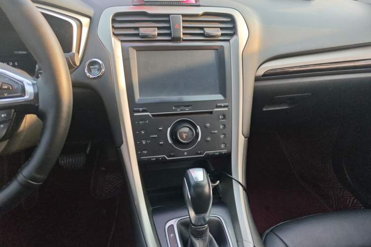 Used Ford Mondeo 2013 2.0L GTDi 200 Fashion Edition
