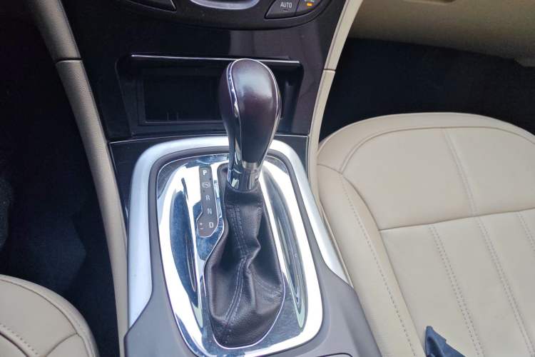 Used Buick Regal 2015 2.0L Elite Fashion Edition
