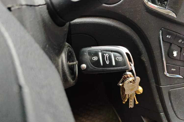 Used GAC Trumpchi GA3S Vision 2014 1.6L Manual Elite Edition