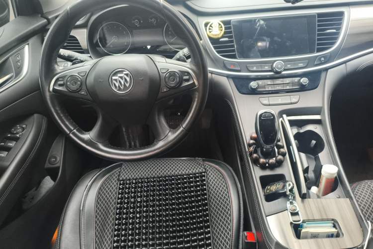 Used Buick LaCrosse 2020 652T Luxury Version Center Console