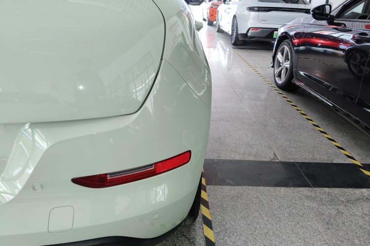 Used ORA Good Cat 2022 Morandi Edition 400km Standard Range Premium Version Lithium Iron Phosphate Exterior 1