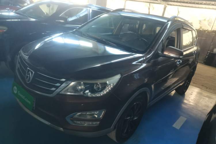 Used Baojun 560 2015 1.8L manual luxury version