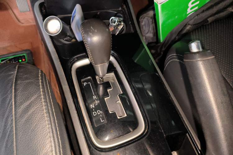 Used Mitsubishi Outlander 2018 2.0L Two-Wheel Drive Glory Edition 5 Seats