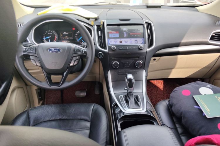 Used Ford Edge 2016 EcoBoost 245 Two-Wheel-Drive Titanium 5-Seater
