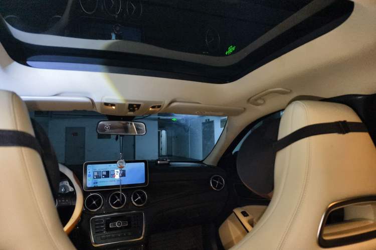 Used Mercedes-Benz GLA 2015 GLA 200 Fashion Model