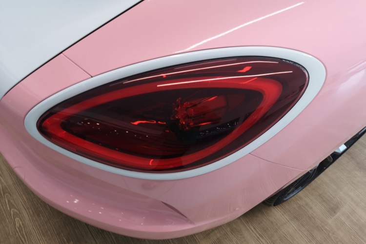 Used ORA Lightning Cat 2024 Dark Night Edition 555km Prestige Version Right Rear Taillight