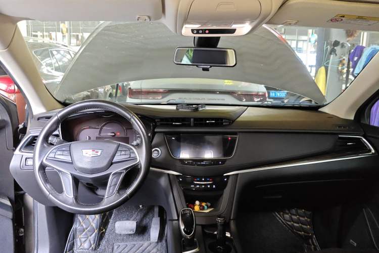 Used Cadillac XT5 2016 25T Luxury Model
