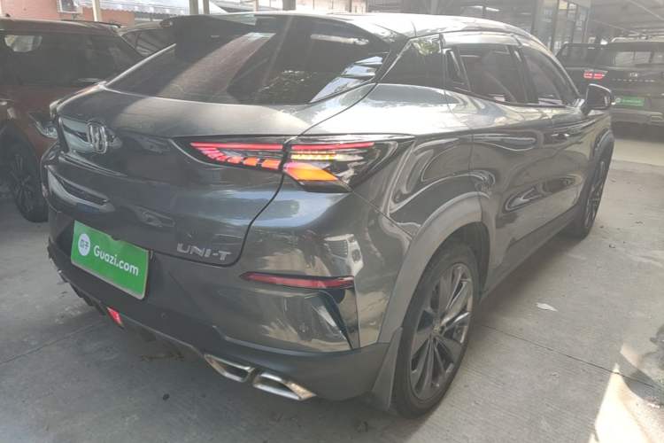 Used CHANGAN UNI-T 2020 1.5T Prestige Version