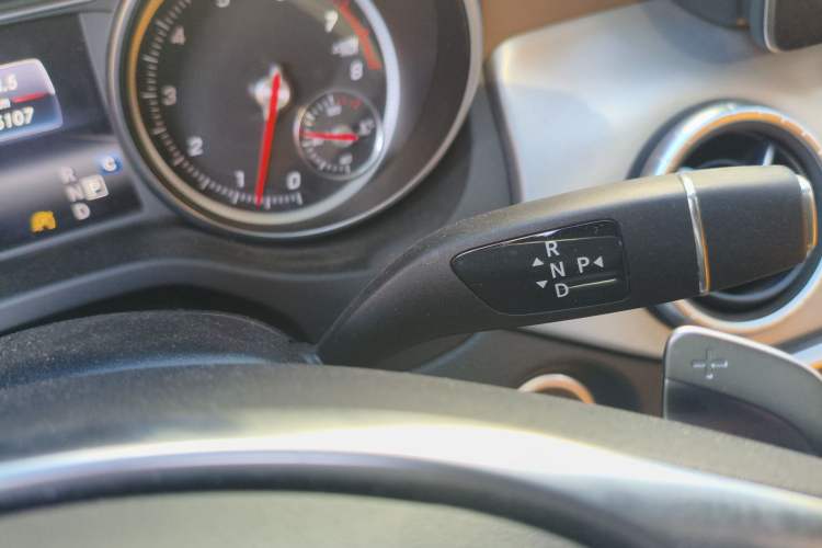 Used Mercedes-Benz CLA 2016 Facelifted CLA 260 4MATIC Gear Lever