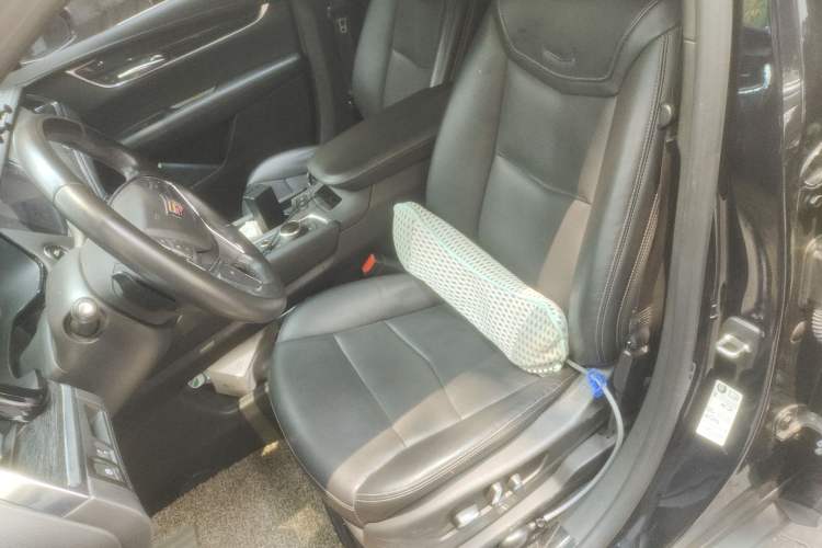 Used Cadillac XT5 2020 Revised Version 28T Luxury Edition Left Front Seat