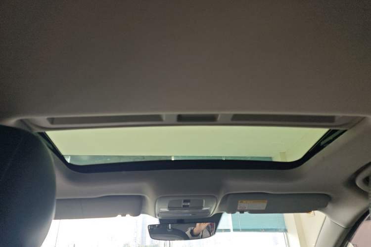 Used Roewe i6 MAX 2020 300TGI Automatic Sporty Cool Edition