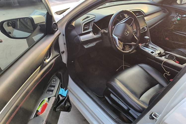 Used Honda Civic 2016 220TURBO CVT Luxury Edition