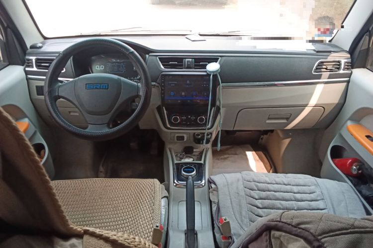 Used Sunlong DST 5 2021 All-Electric Van with 41.86 kWh Center Console