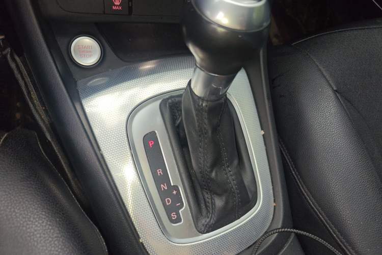 Used Audi Q3 2018 30th Anniversary Edition 30 TFSI Style Model Gear Lever