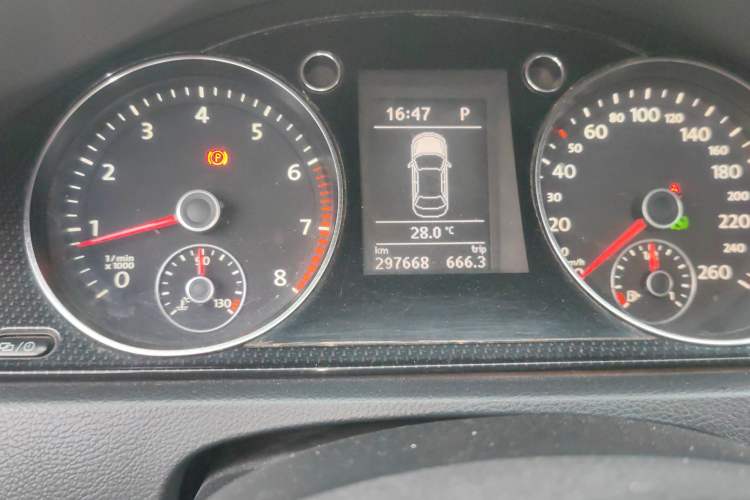 Used Volkswagen Magotan 2012 Revised 1.8TSI Luxury Version Instrument Cluster