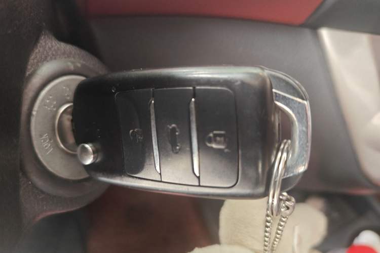 Used CHANGAN Benni 2015 1.4L Manual Luxury Model China V Standard