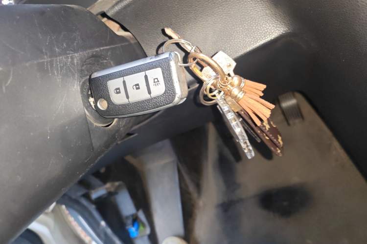 Used Foton Intelligent Blue Elf E7 2022 Standard Model 38.64 kWh Vehicle Key