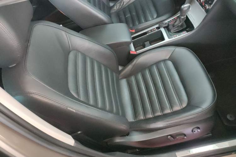 Used Volkswagen Passat 2014 1.8TSI DSG Prestige Edition