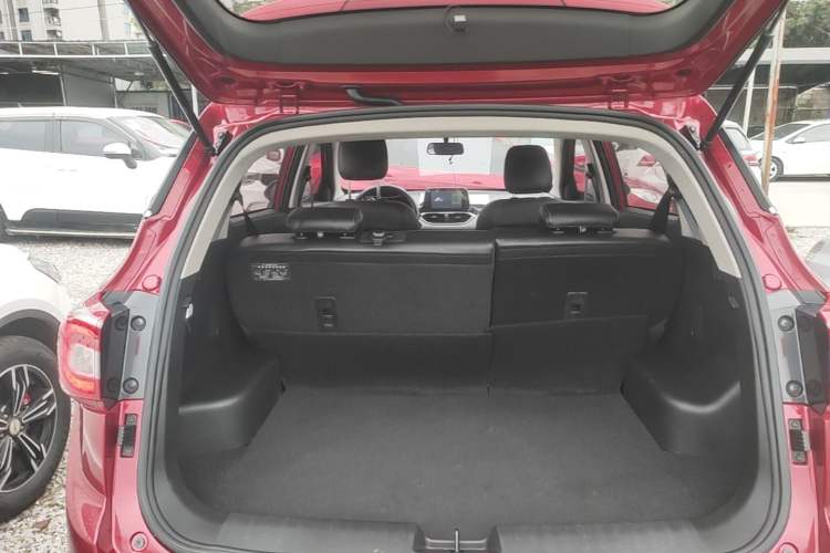 Used Baojun 510 2017 1.5L Manual Fashion Model