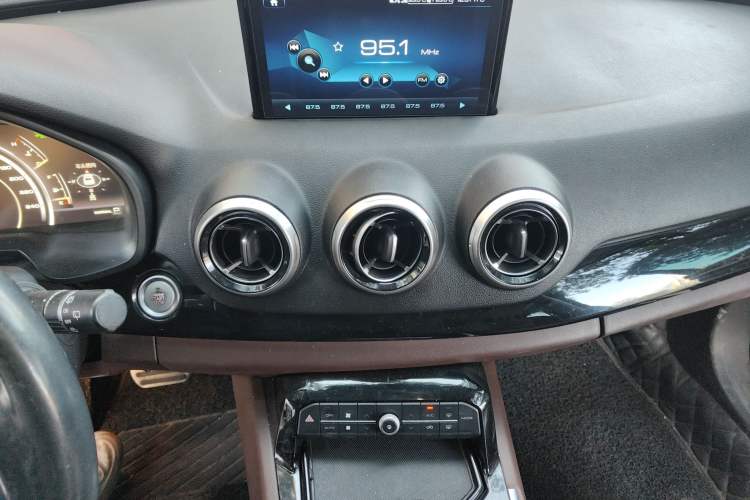 Used Wey VV7 2017 VV7c 2.0T Flagship Model
