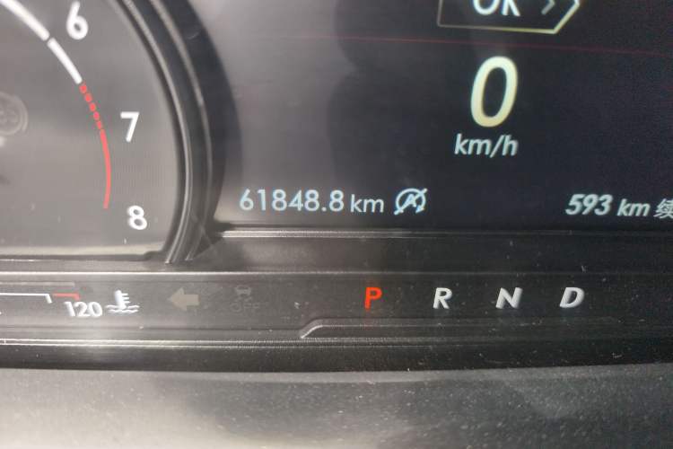 Used Lincoln Corsair 2021 2.0T Two-Wheel Drive Deluxe Edition Odometer Close Up