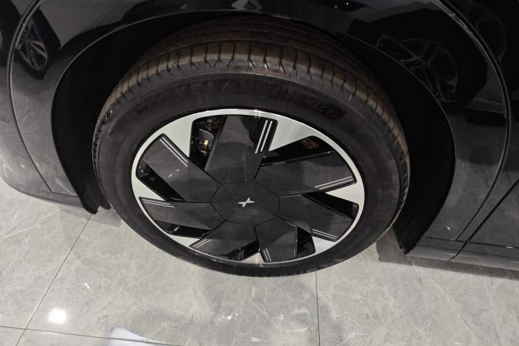 Used XPeng X9 2024 610 Long-Range Max
