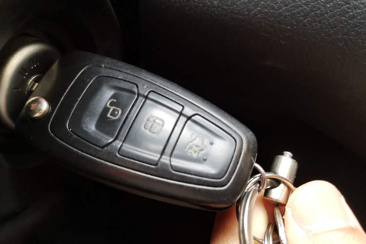 Used Ford Focus 2012 Hatchback 1.6L Automatic Fashion Edition
