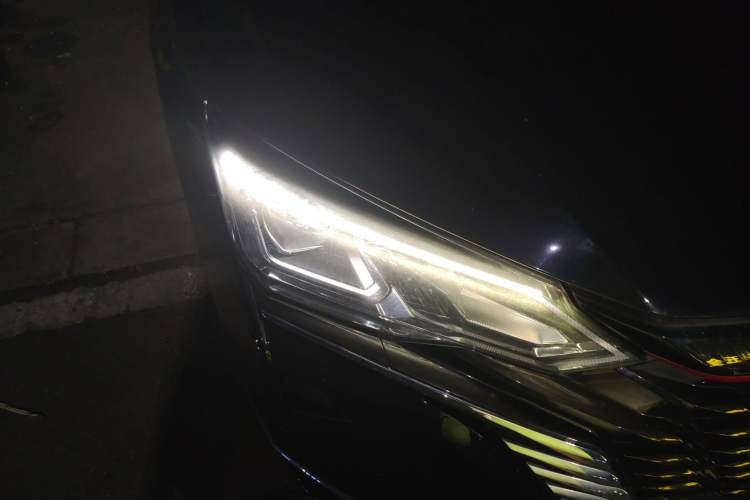 Used Dongfeng Aeolus Yixuan MAX 2022 1.5T Super Stylish Trendsetter Edition