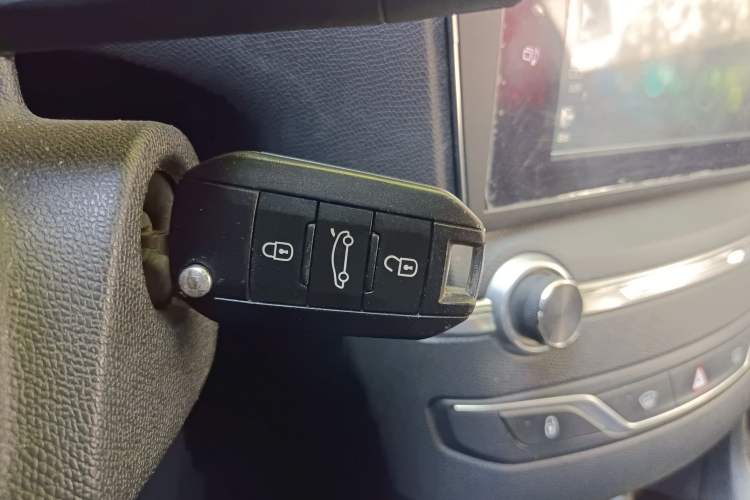 Used Peugeot 408 2014 1.8L Automatic Luxury Edition